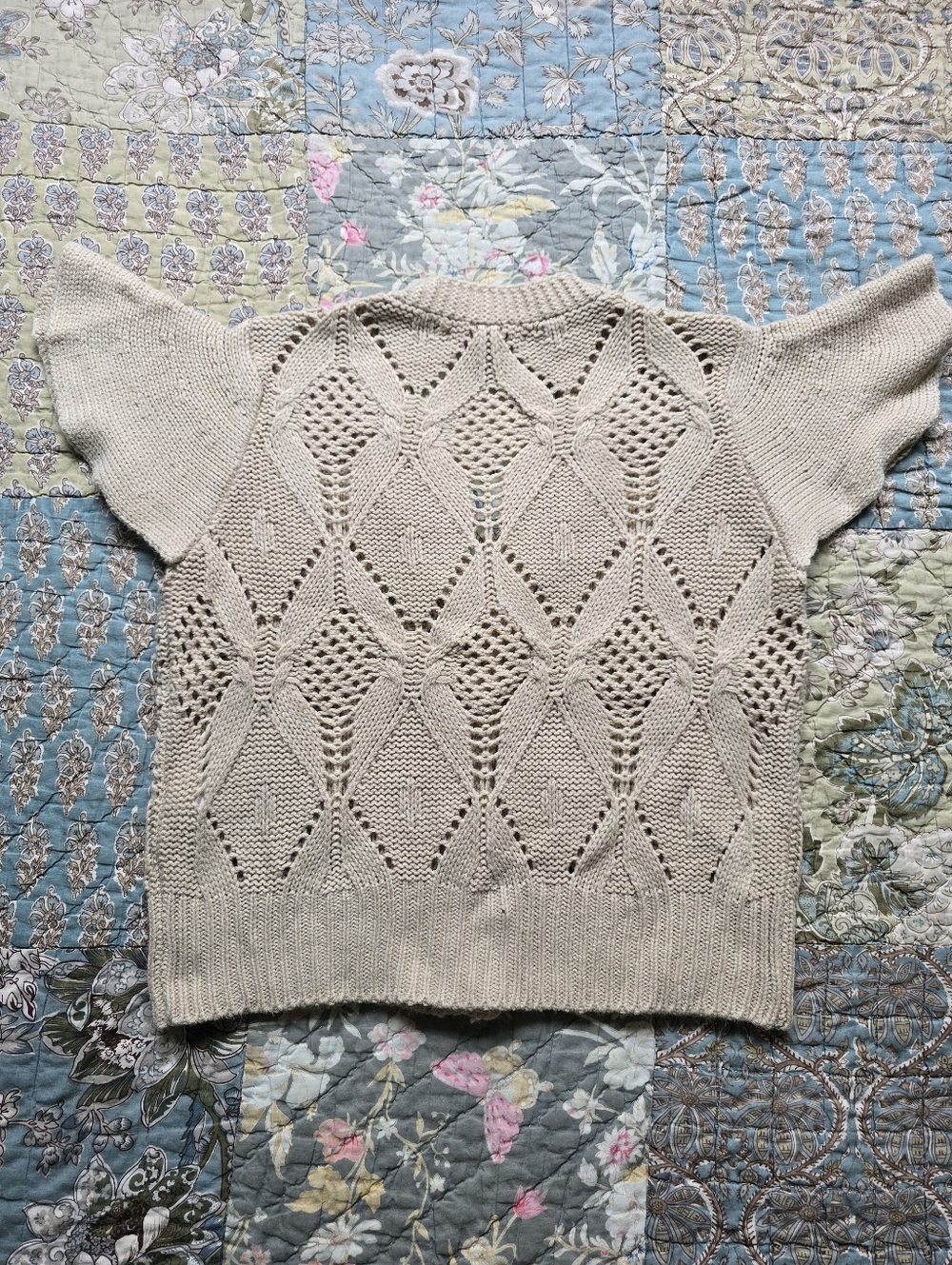 Cyrus Short Sleeve Sweater Cardigan Wood Buttons Women's Size Small - Picture 3 of 5
